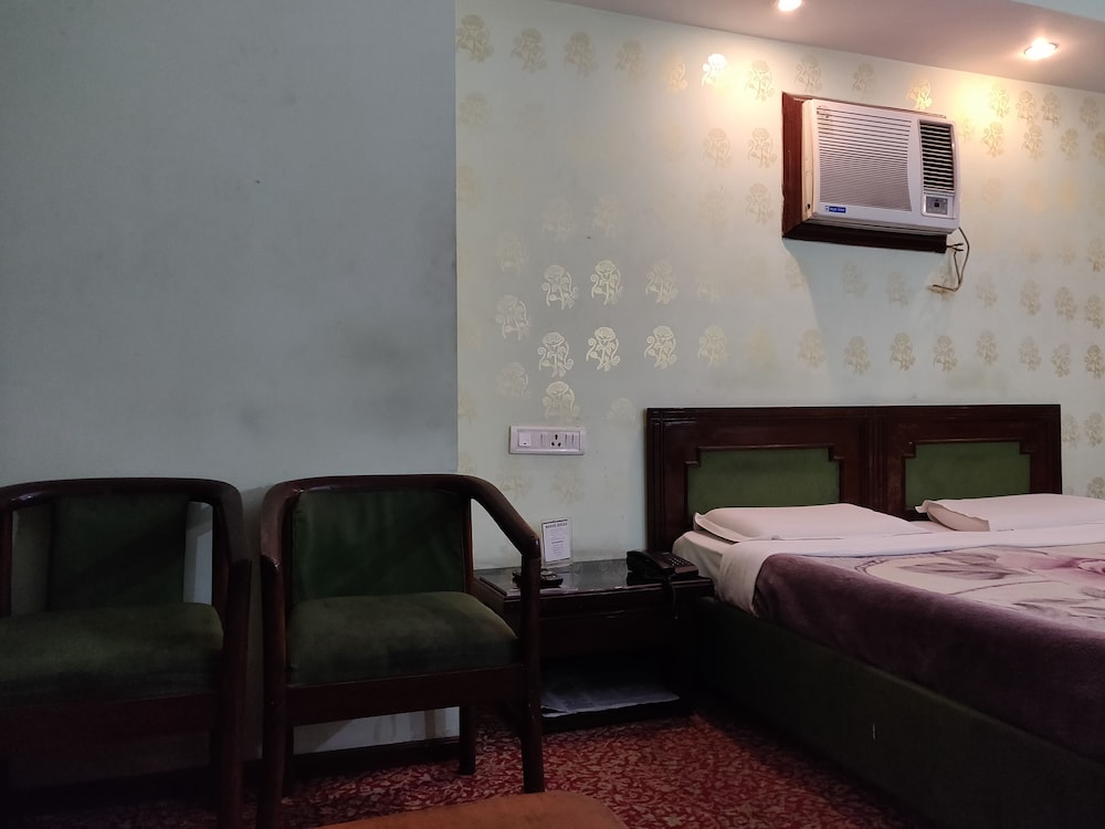 Deluxe Triple Room photo 3