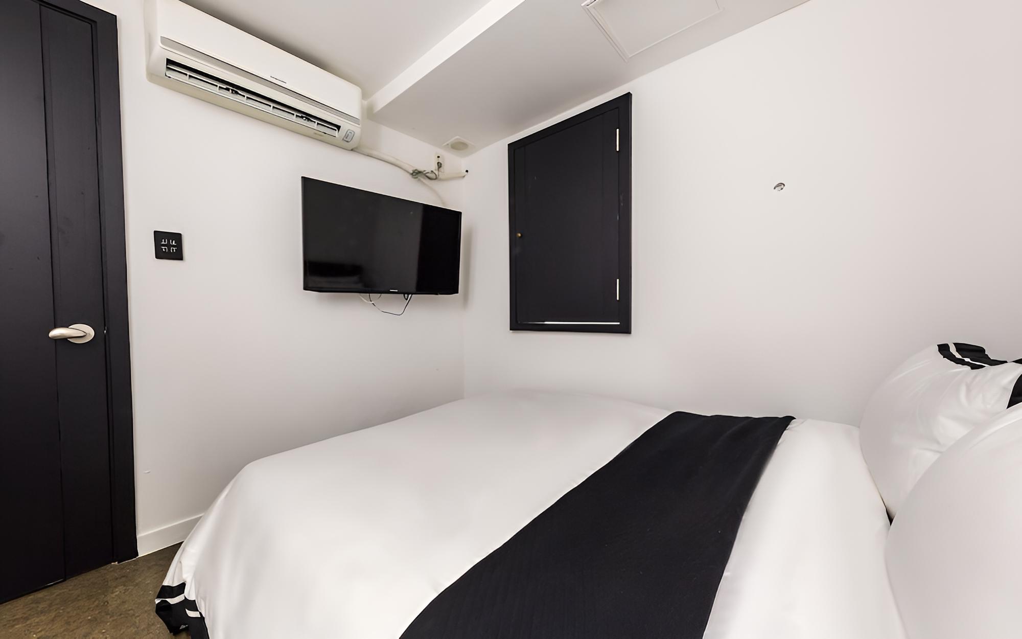 Room (Standard A) - Photo 4