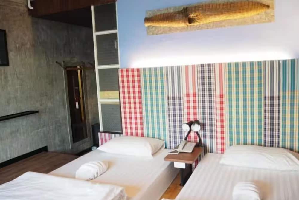 Deluxe Twin Room photo 2