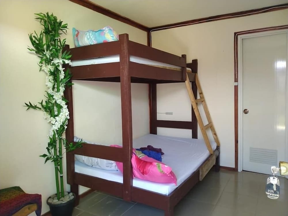 Standard Double Room, Private Bathroom - Photo 16