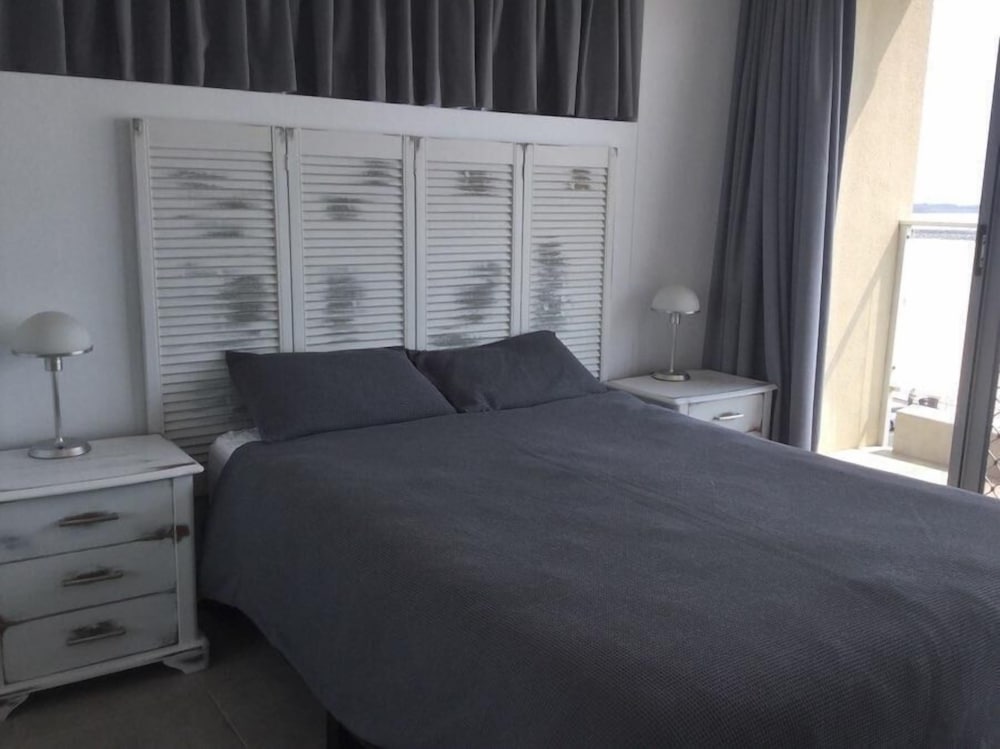 Room photo 2