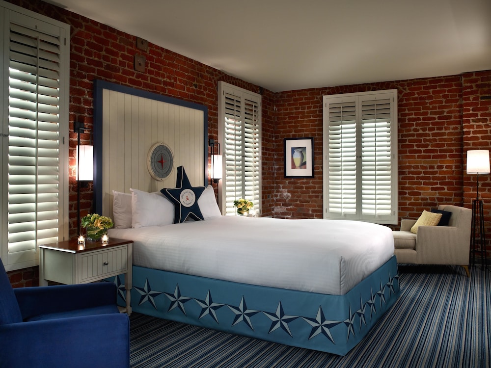 Available room