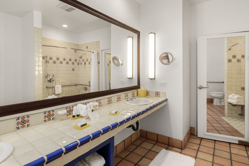 Room, 2 Queen Beds, Hearing Accessible, Microwave