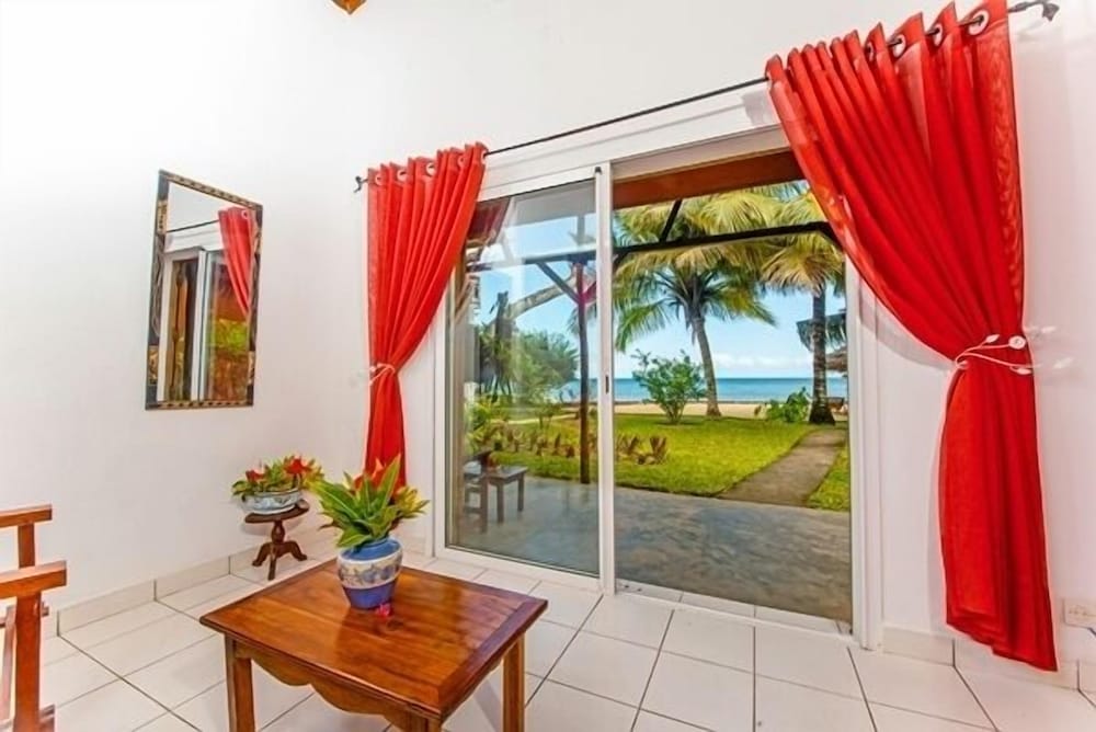 BUNGALOW JUMEAU photo 2