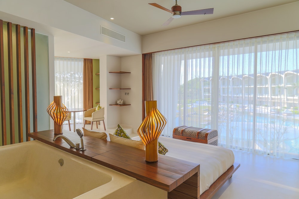 Family Room, 2 Bedrooms, Ocean View photo 3