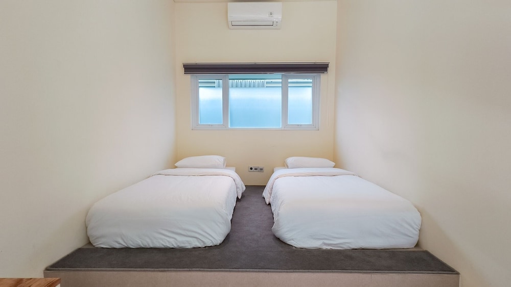 Classic Studio, 1 Twin Bed, Non Smoking