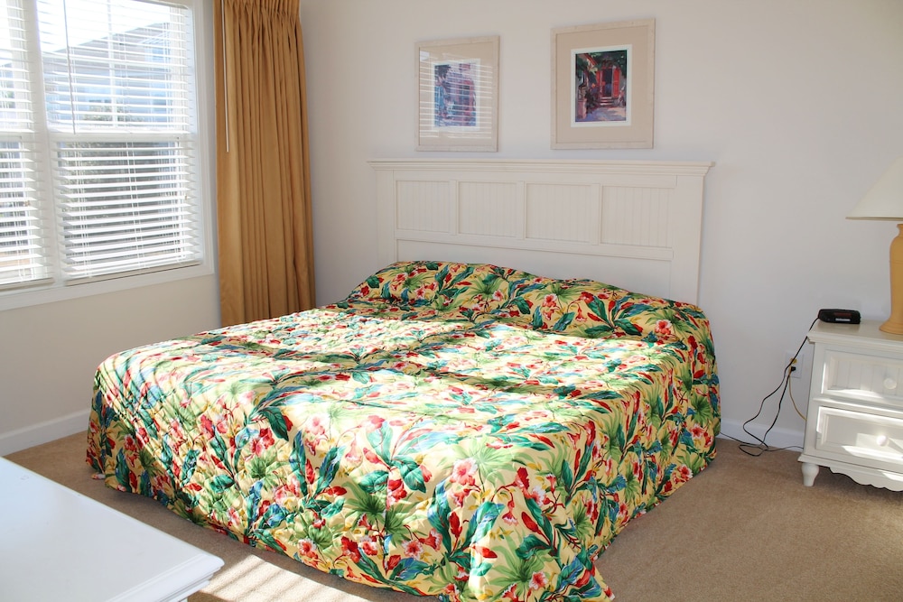 Condo, Multiple Beds (223 Willow Bend)