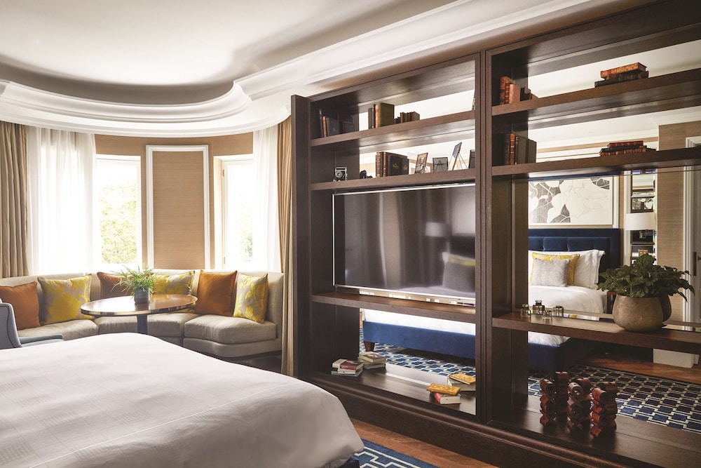 Suite, Park View, Corner photo 3