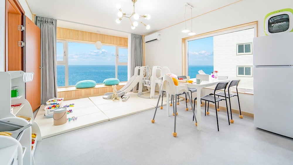 Basic Room, 1 Bedroom (Tokki3(2Cheung/Oceanview) - Kids room) - Photo 7