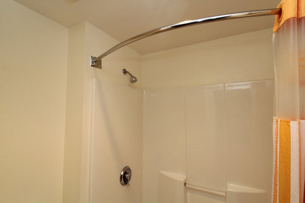 Deluxe Suite, 1 King Bed, Non Smoking - Photo 5