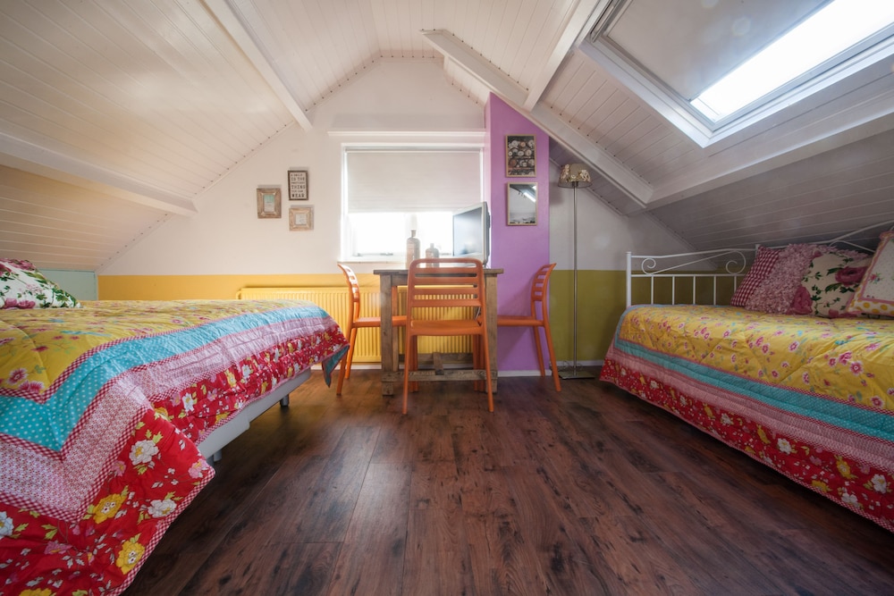 Premium Single Room (Silver) photo 2