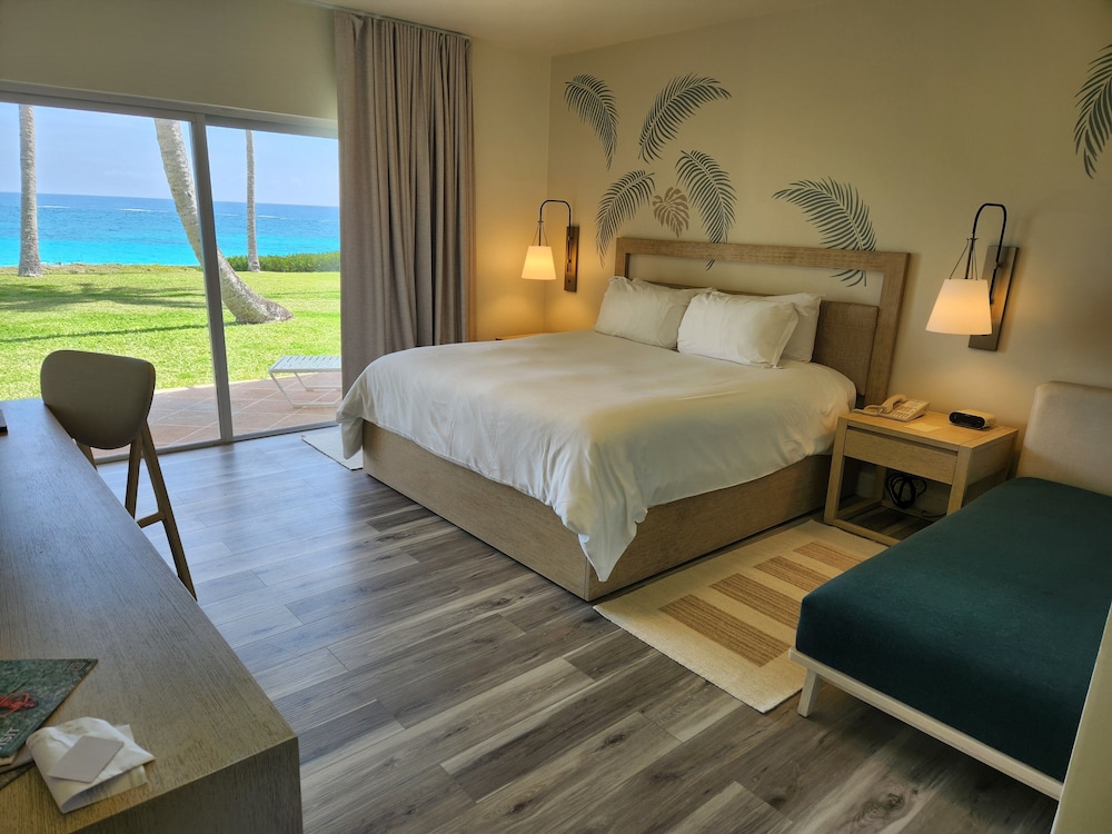 Deluxe Double Room, 1 King Bed, Beachfront (beachfront King)