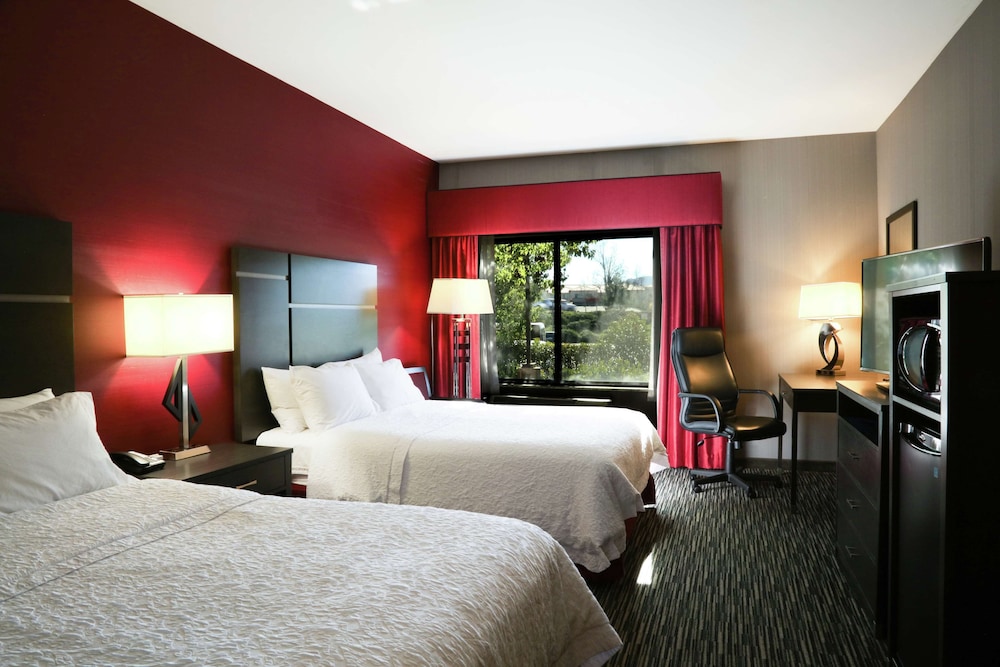 Room, 2 Queen Beds, Accessible, Non Smoking - Photo 2
