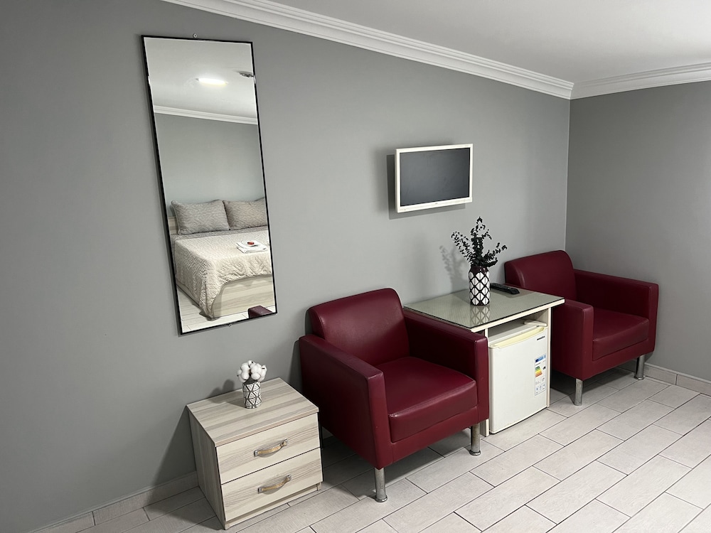 Deluxe Double Room Single Use, City View photo 3