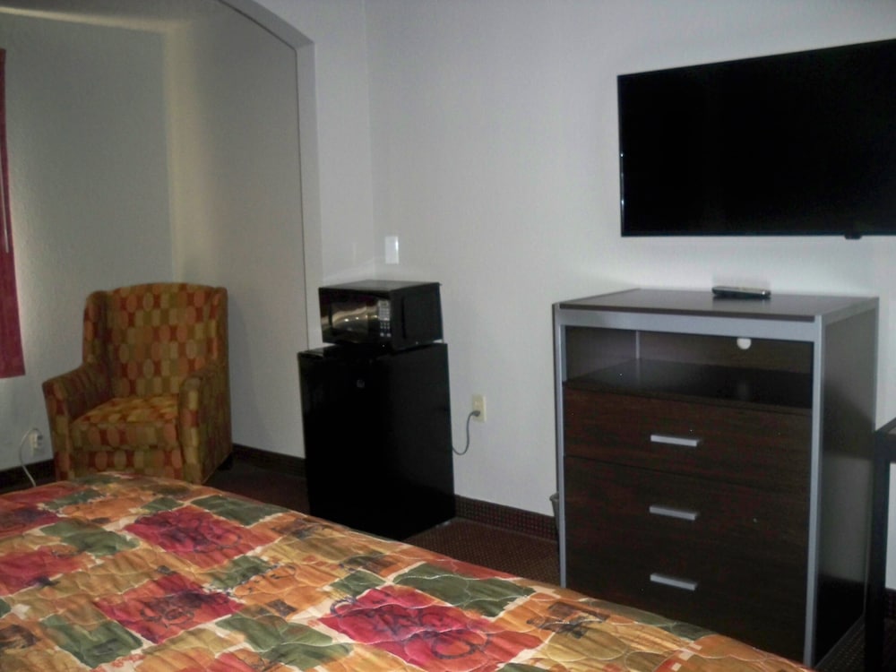 Standard Room, 1 King Bed - Photo 23