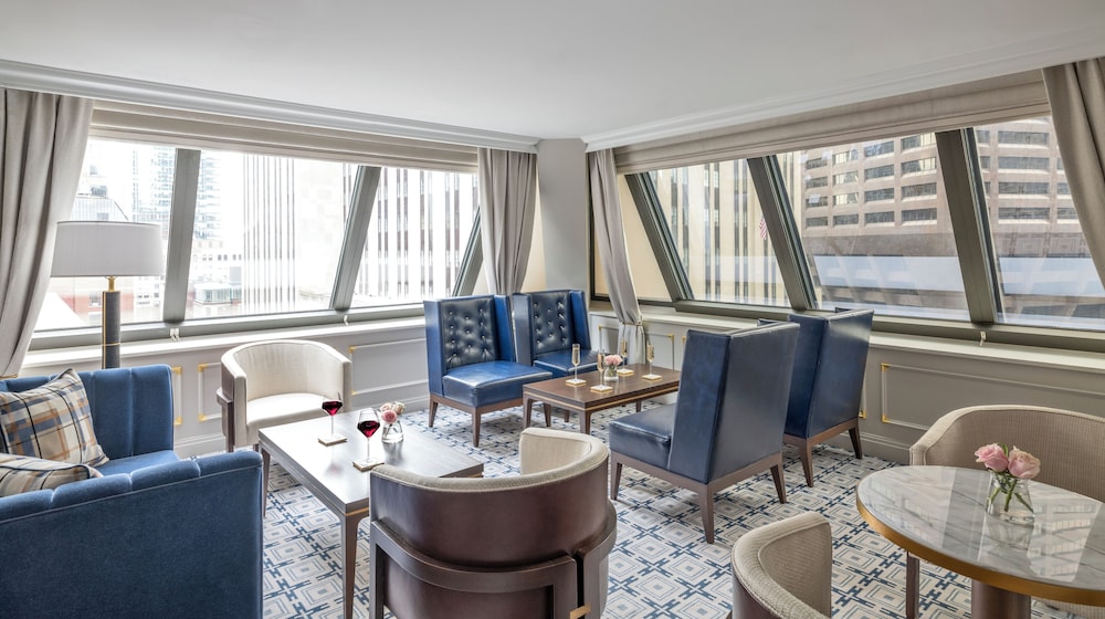 Club Suite, 1 Bedroom - Photo 6