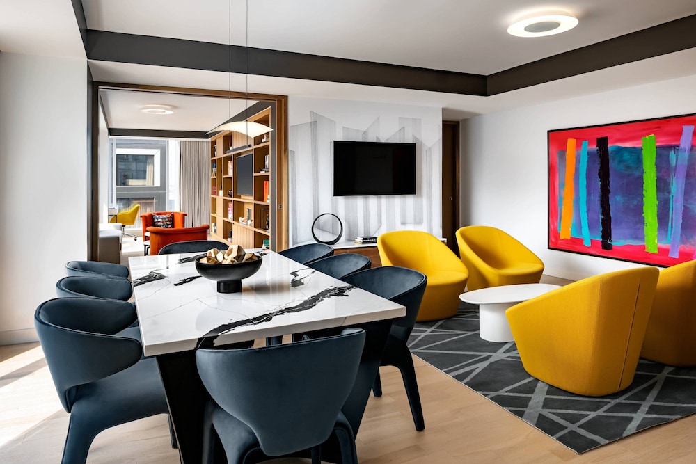 Presidential Suite, 1 King Bed, City View