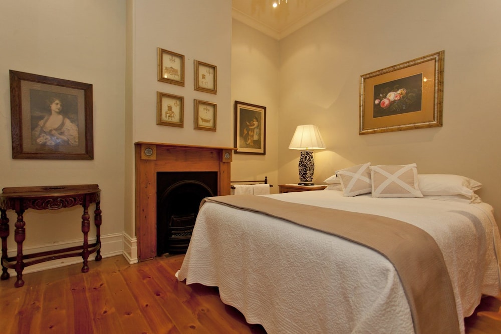 House, 2 Bedrooms