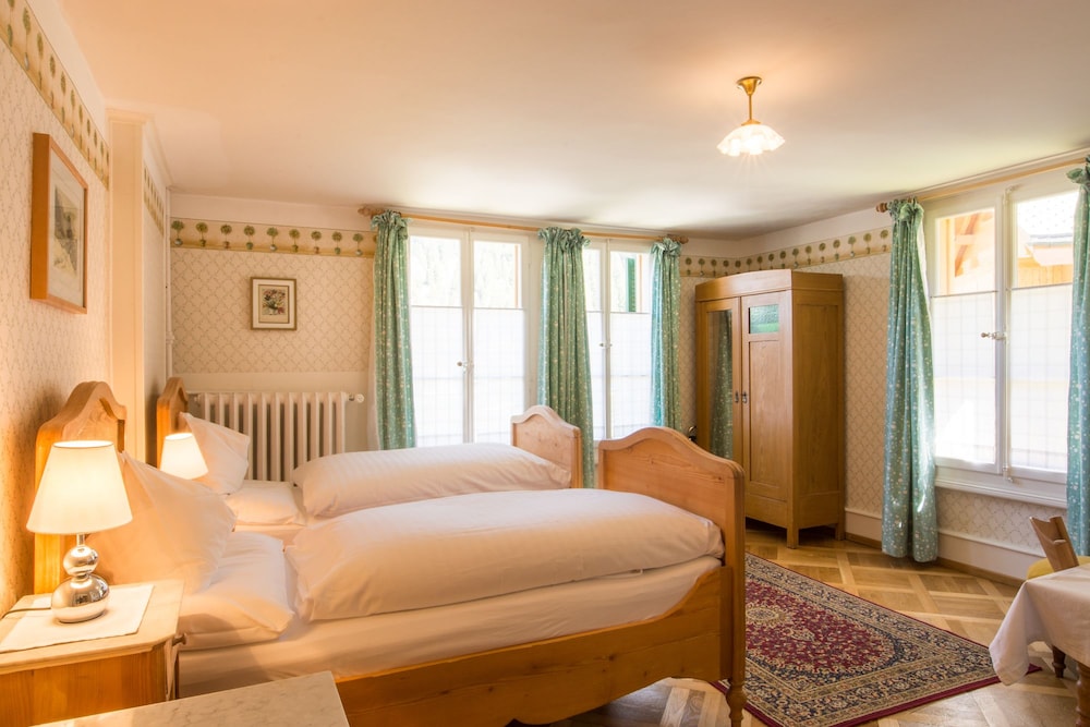 Standard Double or Twin Room, Mountain View photo 1