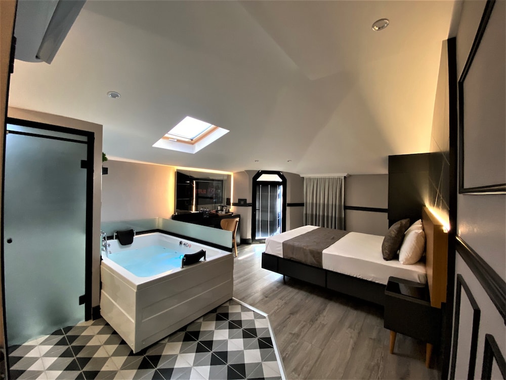 Exclusive Room, Jetted Tub photo 1