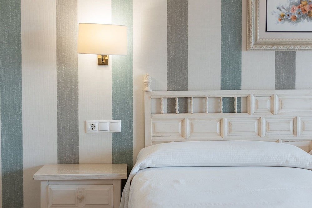 Double Room, Sea View - Photo 6