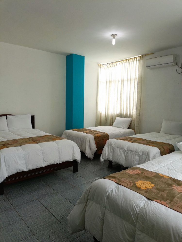 Family Quadruple Room photo 2
