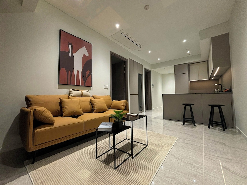 Luxury Apartment, 1 Bedroom, Balcony, Pool View