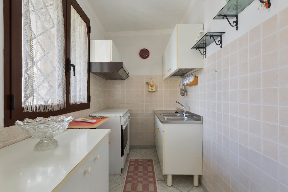 Family Apartment, 3 Bedrooms (981) photo 2