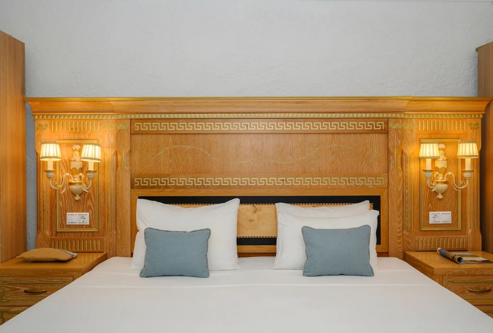 Economy Triple Room