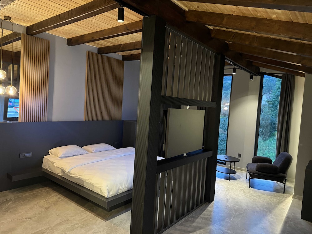 Exclusive Triple Room photo 1