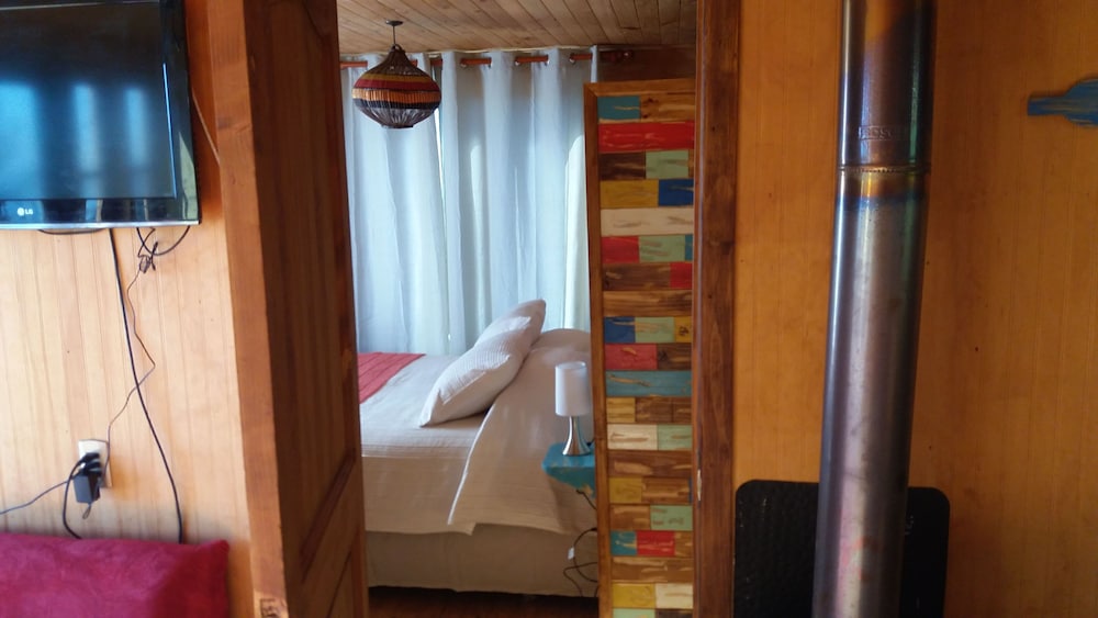 Romantic Room, 1 Queen Bed (Petrun) photo 2