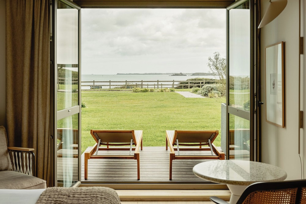 Garden level Deluxe Room with terrace - full sea view - Photo 6
