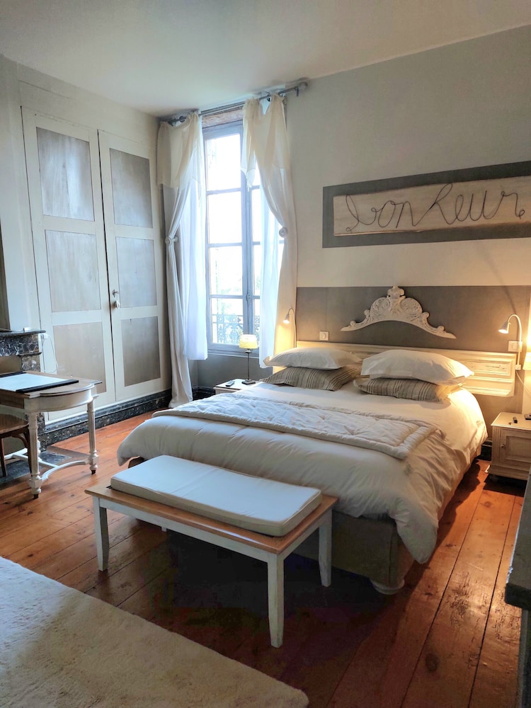 Comfort Triple Room (Rose des Sables)