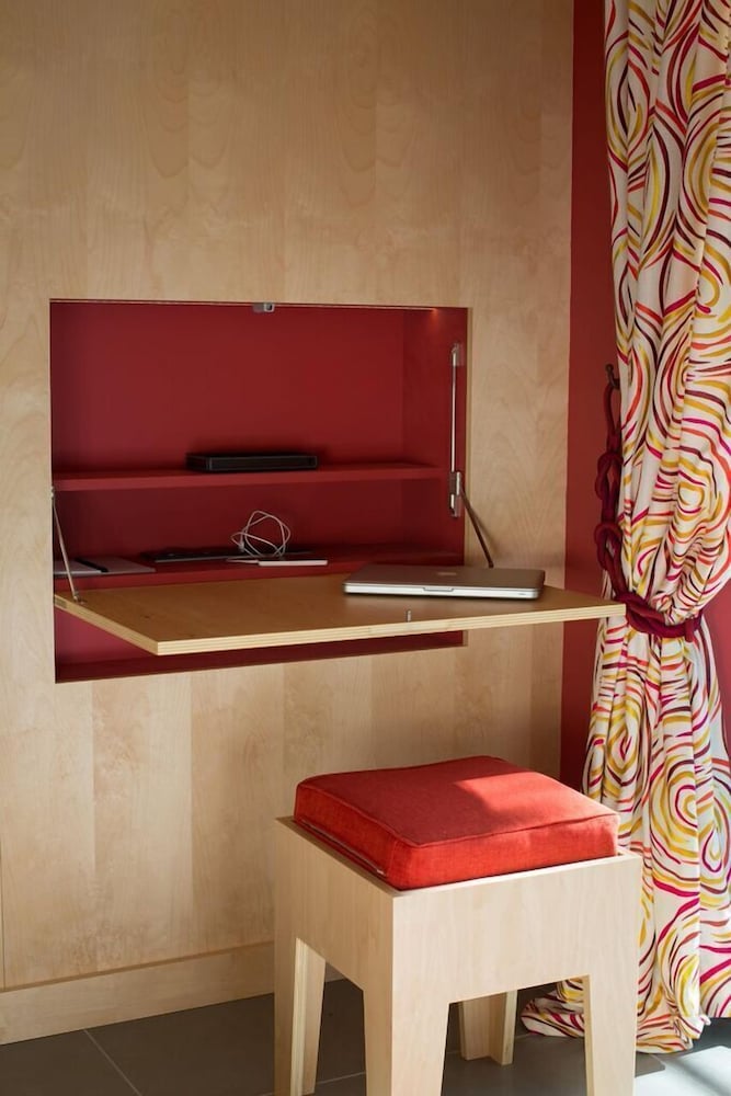 Luxury Suite, 1 Bedroom, Jetted Tub (Design) photo 2