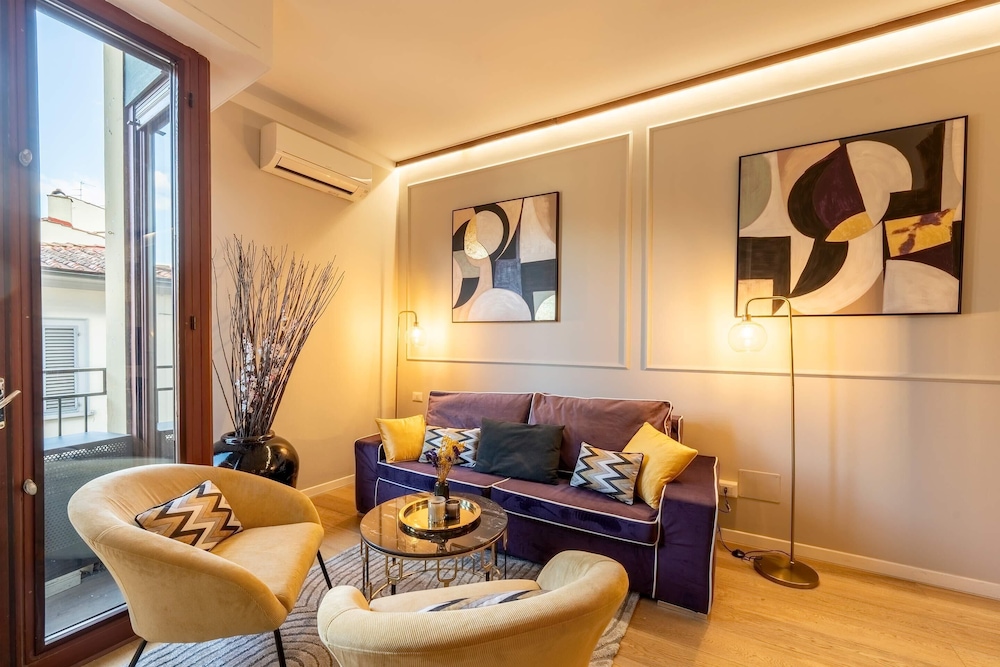 Apartment (3 Bedrooms)