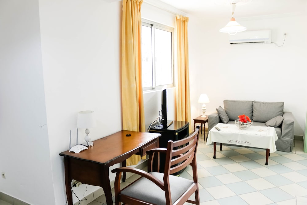 Basic Apartment photo 1
