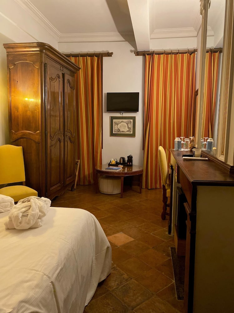 Classic Double Room, Ensuite (Maréchal) - Photo 2
