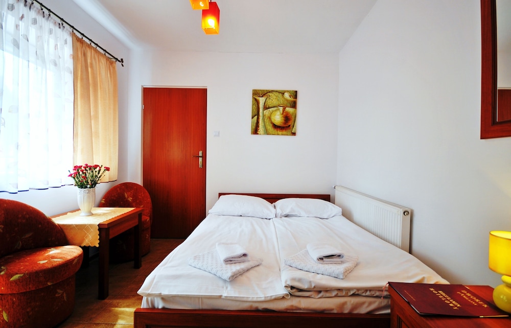 Standard Room photo 2