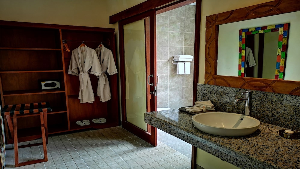 Premium Villa, 1 Bedroom, Private Pool, Poolside - Photo 2