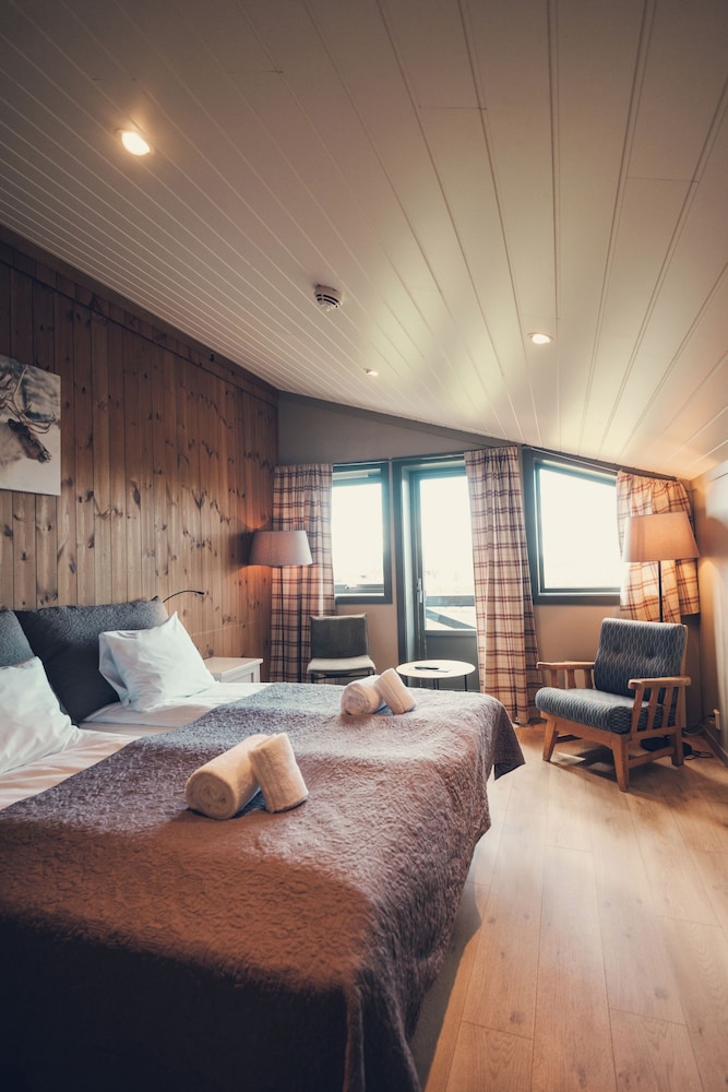 Standard Double or Twin Room, Mountain View photo 3