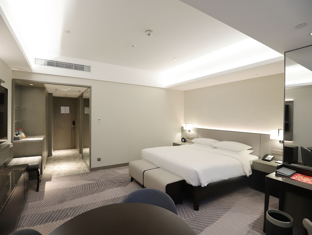 King Bed Club Deluxe - Photo 4