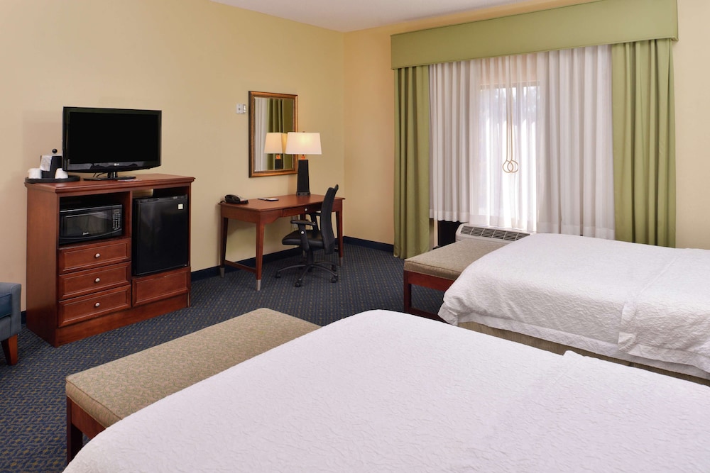 Room, 2 Queen Beds, Accessible, Non Smoking - Photo 3