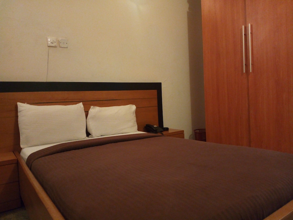 Standard Room photo 2
