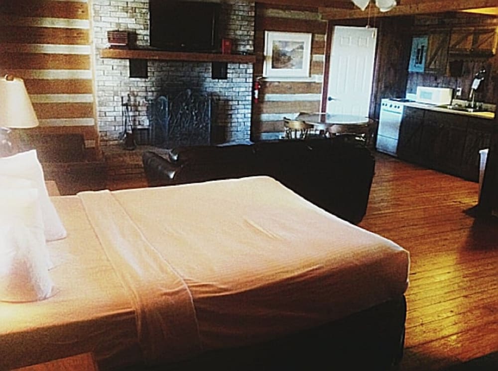 1.5 Bedroom Cabin