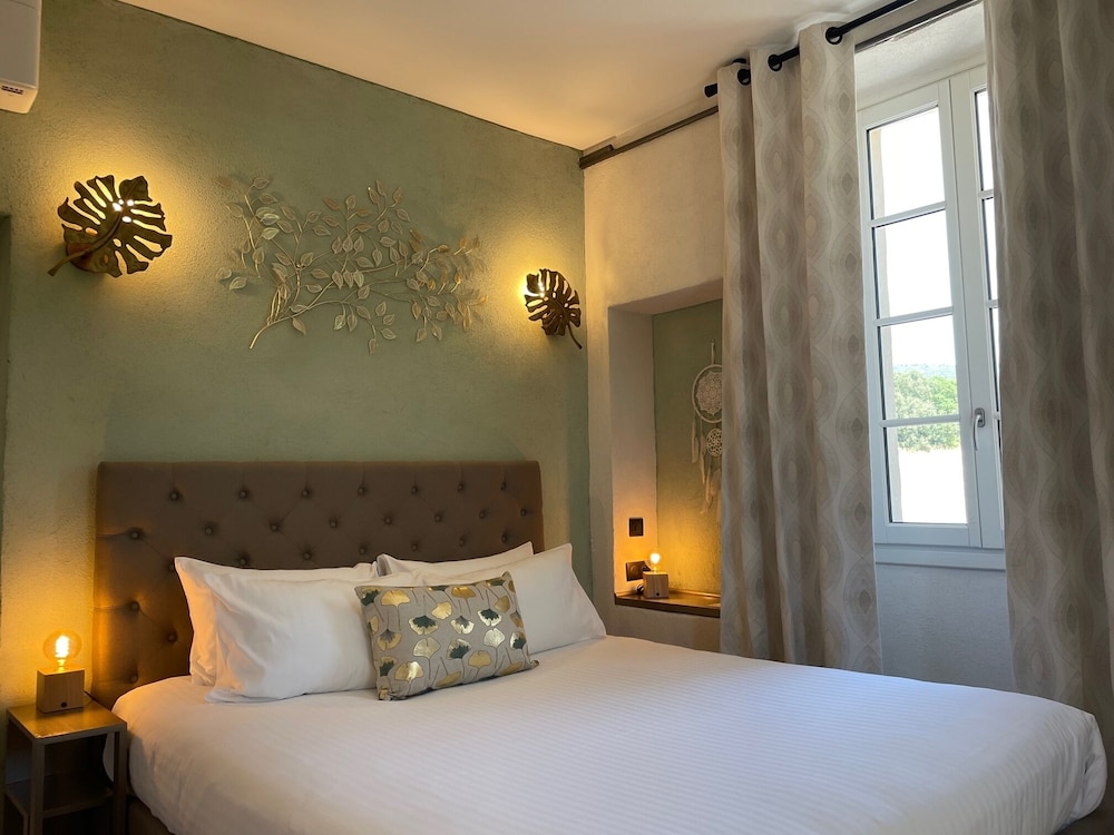 Suite (Le Jas) photo 1