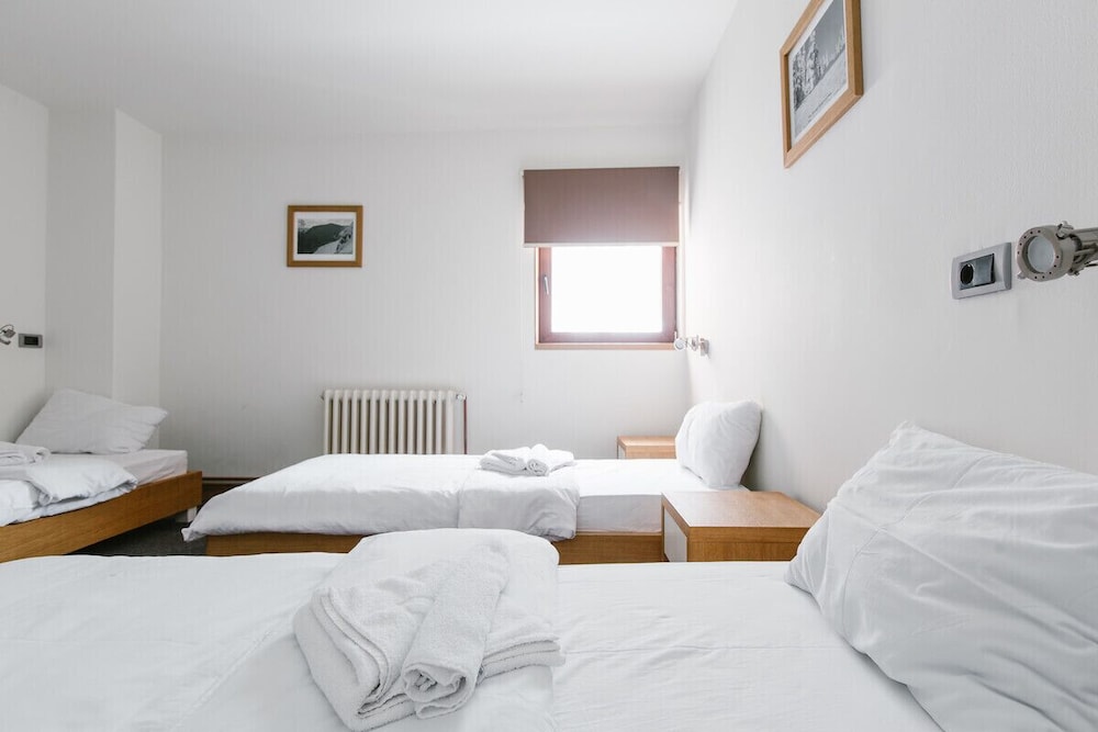 Classic Quadruple Room photo 2