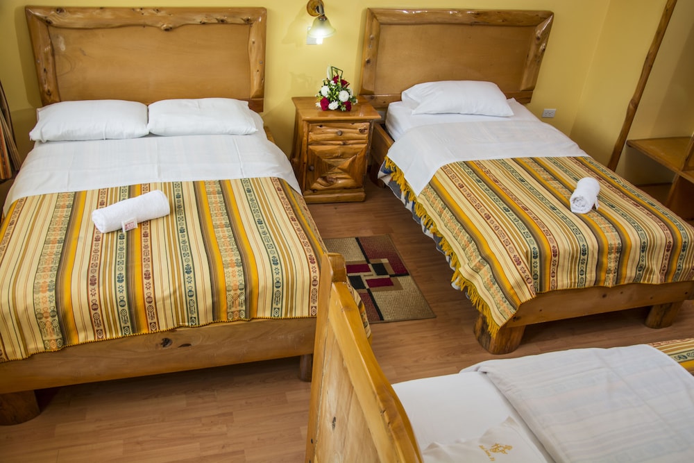Traditional Quadruple Room, Multiple Beds photo 2