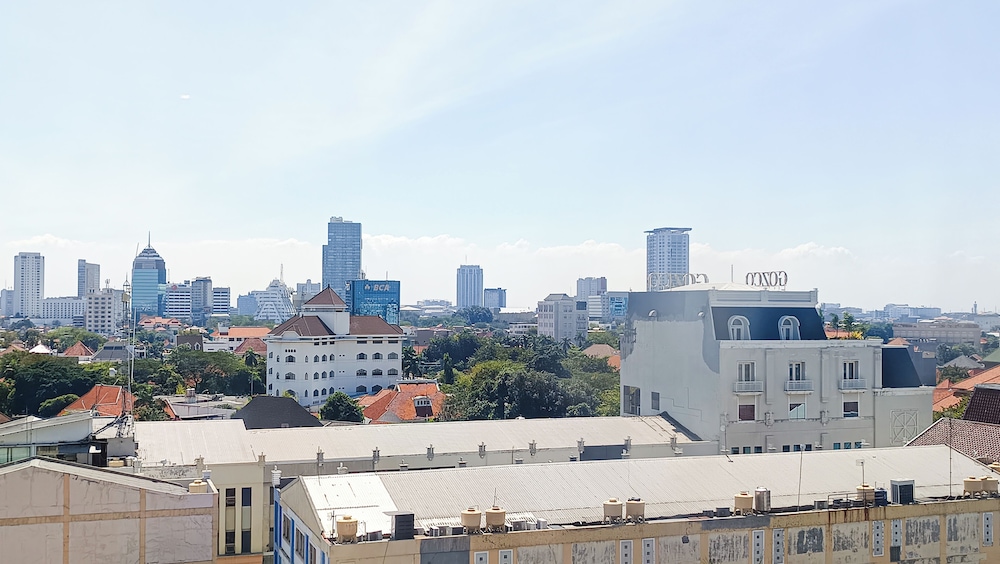 Superior Room, 1 King Bed, City View (Classic) photo 2