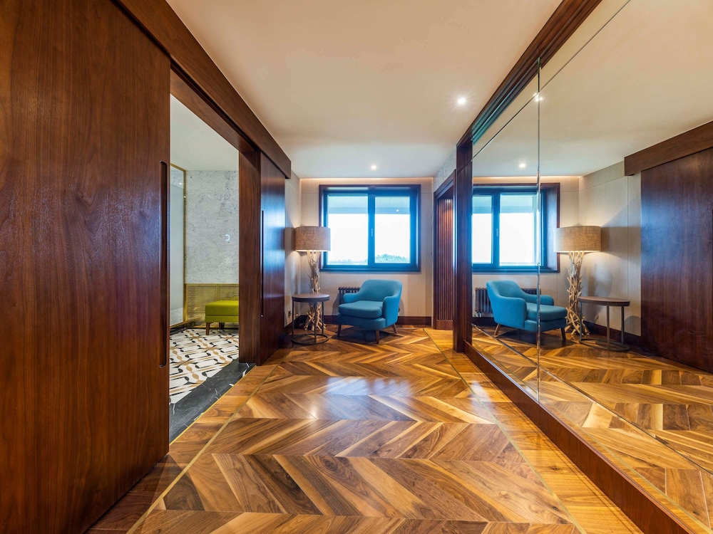 Presidential Suite, 1 King Bed - Photo 5