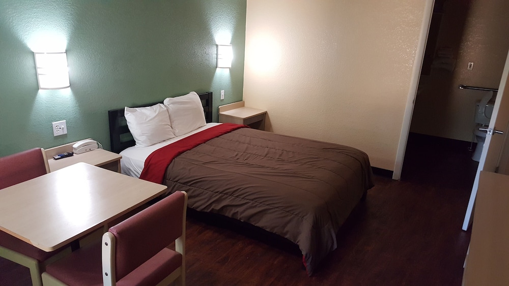 Room, 1 Queen Bed, Accessible, Non Smoking photo 1